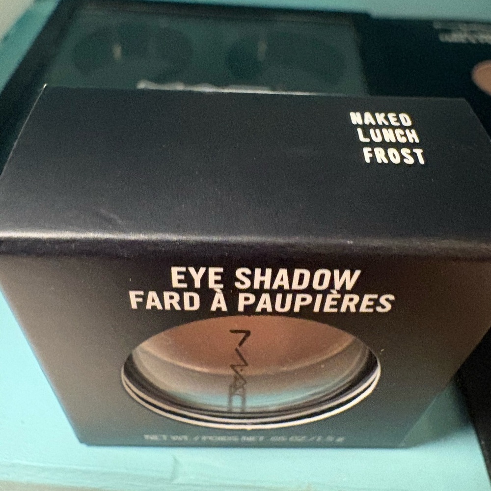 MAC eyeshadow bundle! - Picture 4 of 5